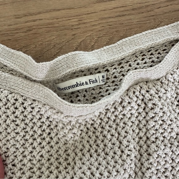 Abercrombie crochet set - Picture 3 of 3